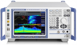 Real-Time Spectrum Analyzer 10 Hz..7/ 13.6/ 30/ 40 GHz Rohde & Schwarz FSVR