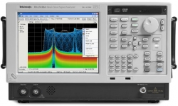 Real-Time Vector Spectrum Analyzer 1 Hz..3/ 6.2 GHz Tektronix RSA5000