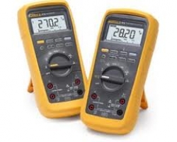 Multimetru portabil Izolat IP67 4.5 digit Fluke 28 II