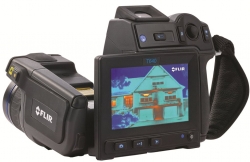 Camera de termoviziune inspectie cladiri 640 x 480 pixeli Flir T640bx T620bx